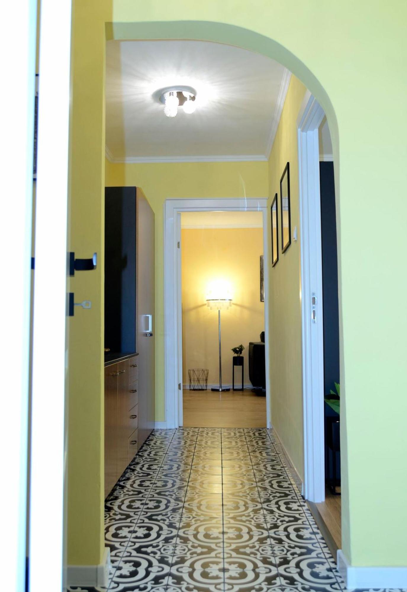 Cozy 2 Rooms Apartment Drumul Taberei Bucharest Exterior photo