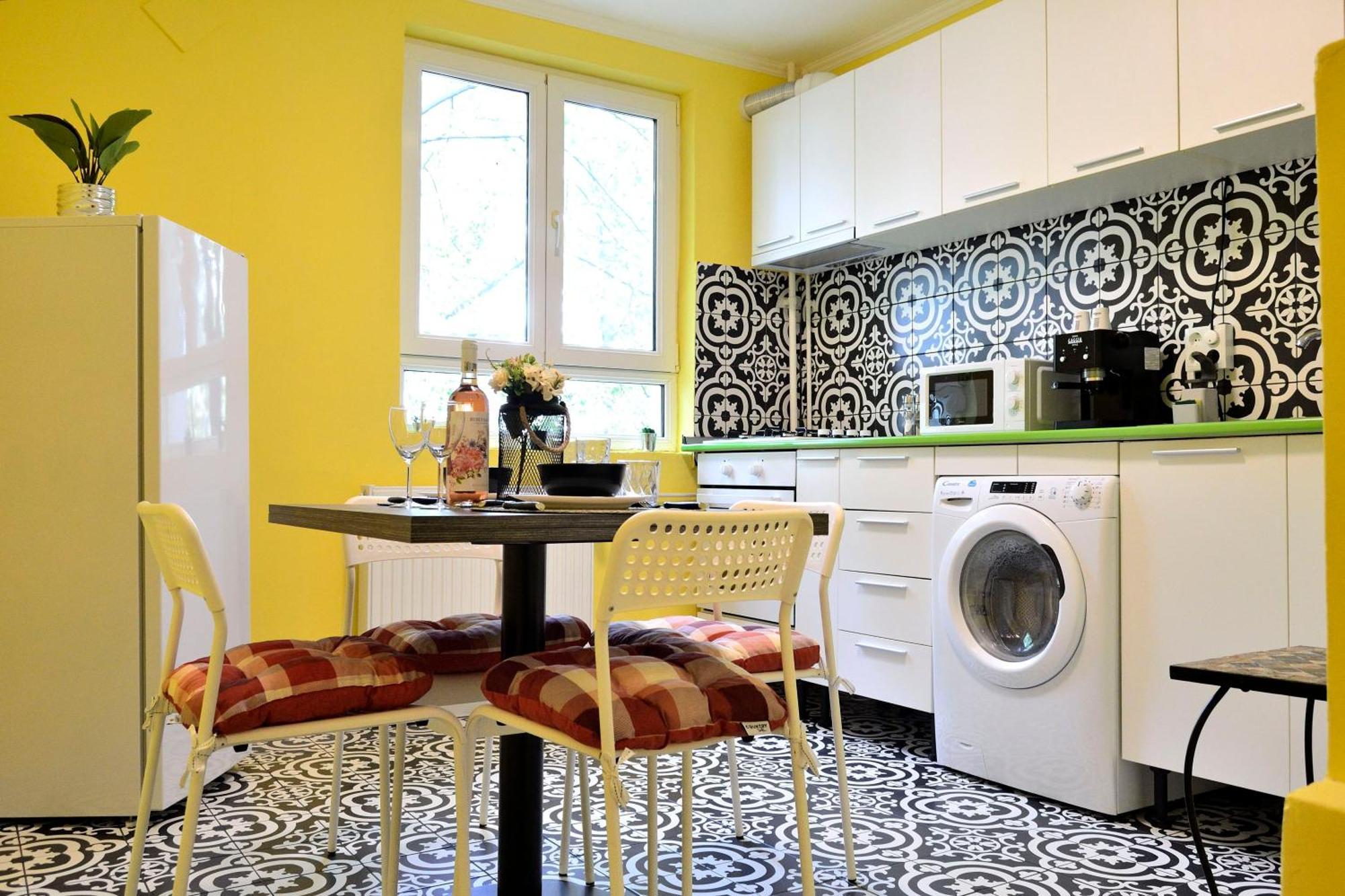 Cozy 2 Rooms Apartment Drumul Taberei Bucharest Exterior photo