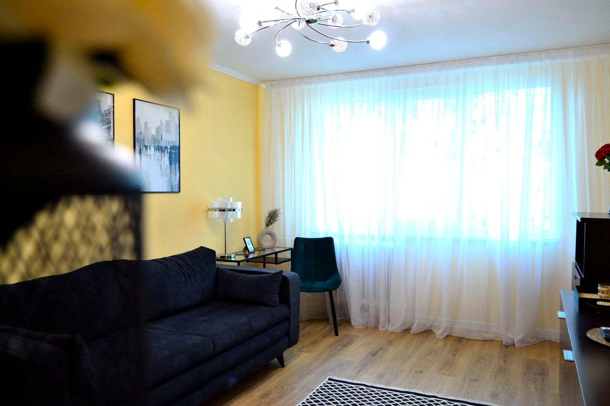 Cozy 2 Rooms Apartment Drumul Taberei Bucharest Exterior photo