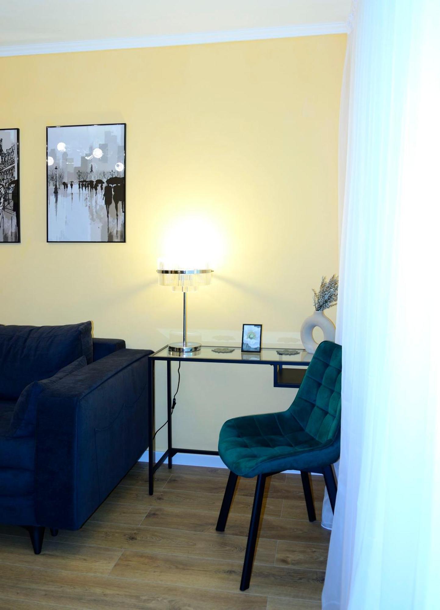 Cozy 2 Rooms Apartment Drumul Taberei Bucharest Exterior photo
